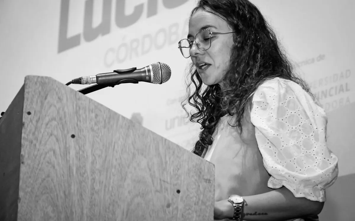 Ab. Diamela Belén Cravero exponiendo en una capacitación sobre la Ley Lucio en Córdoba